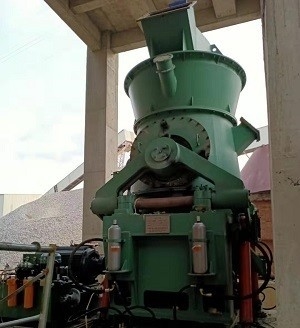 HVM วัตถุดิบปูนซิเมนต์ Pulverizer โรงสีลูกกลิ้งแนวตั้งสำหรับบดซีเมนต์